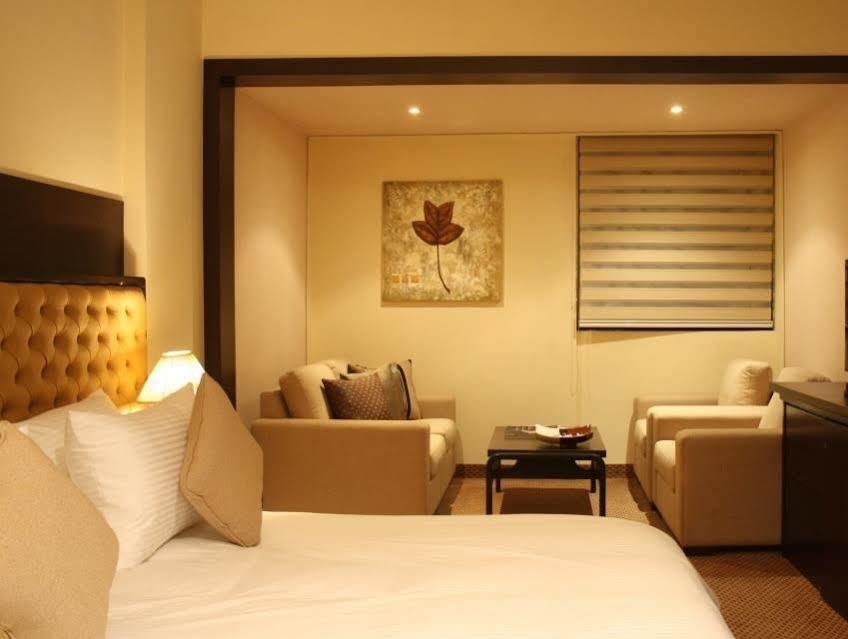 Grand Hotel Beirut Exteriör bild